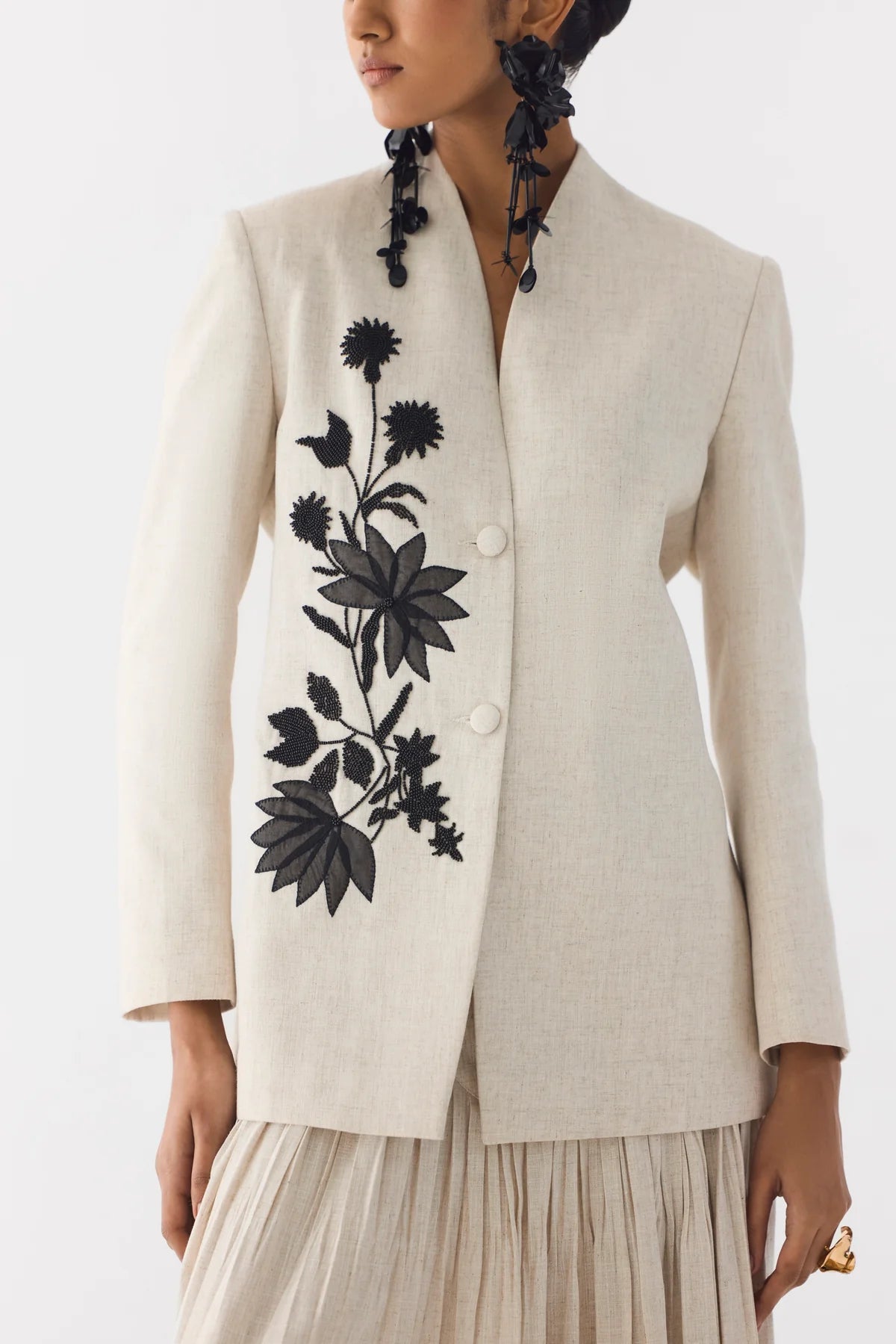 Rigu : Linen Blazer & Skirt