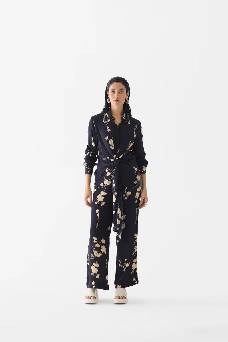 Rigu : Knot Shirt & Pants