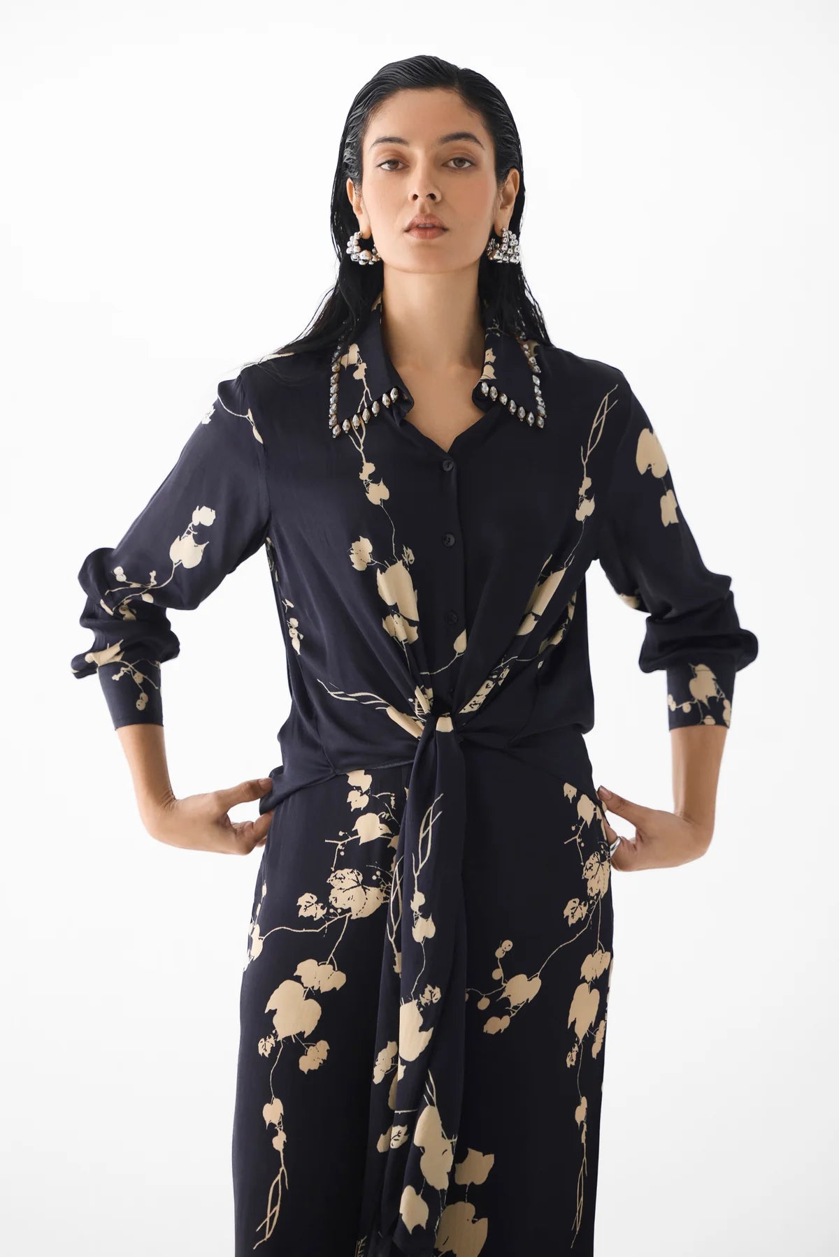 Rigu : Knot Shirt & Pants