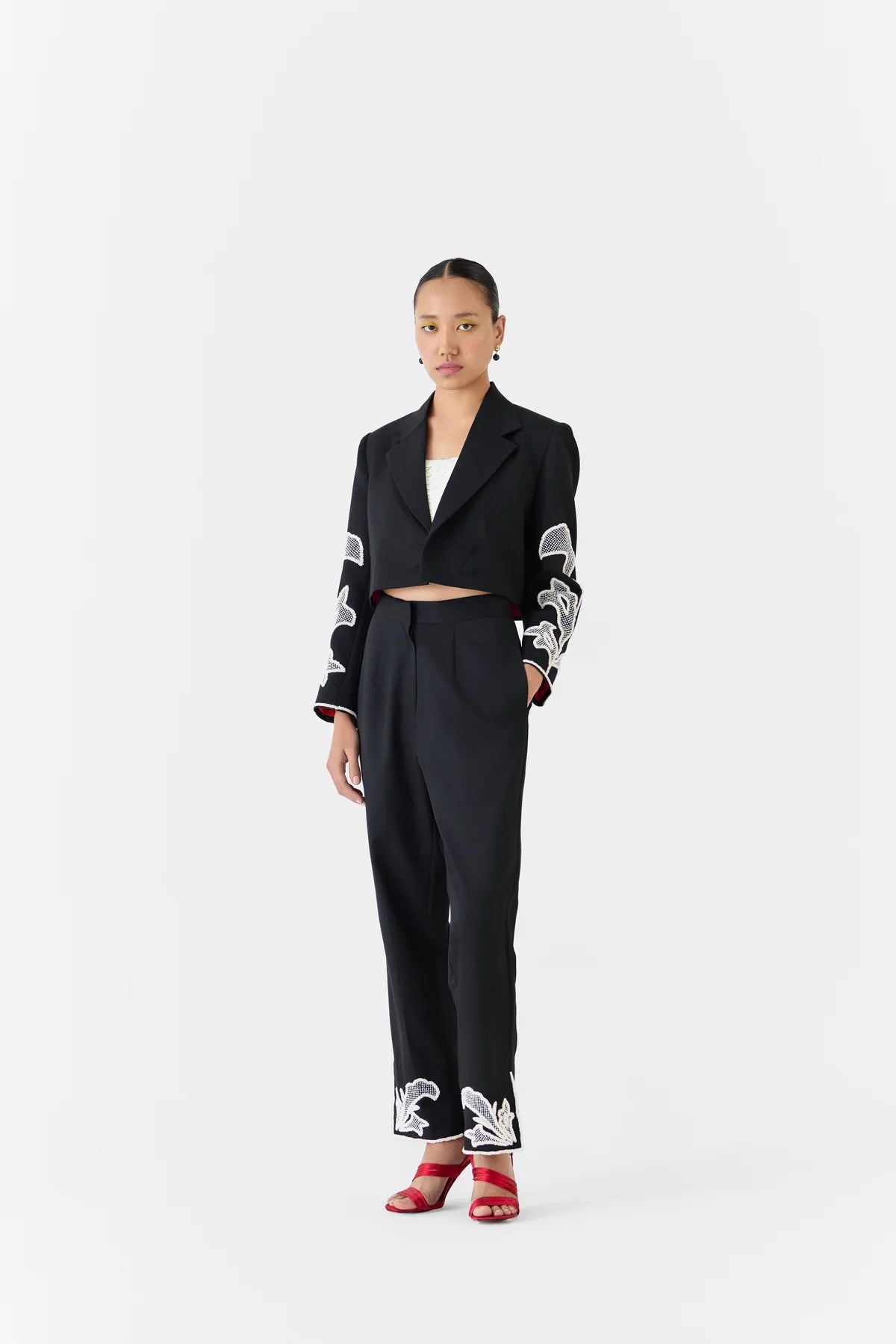 Rigu : Crop Blazer & Trouser